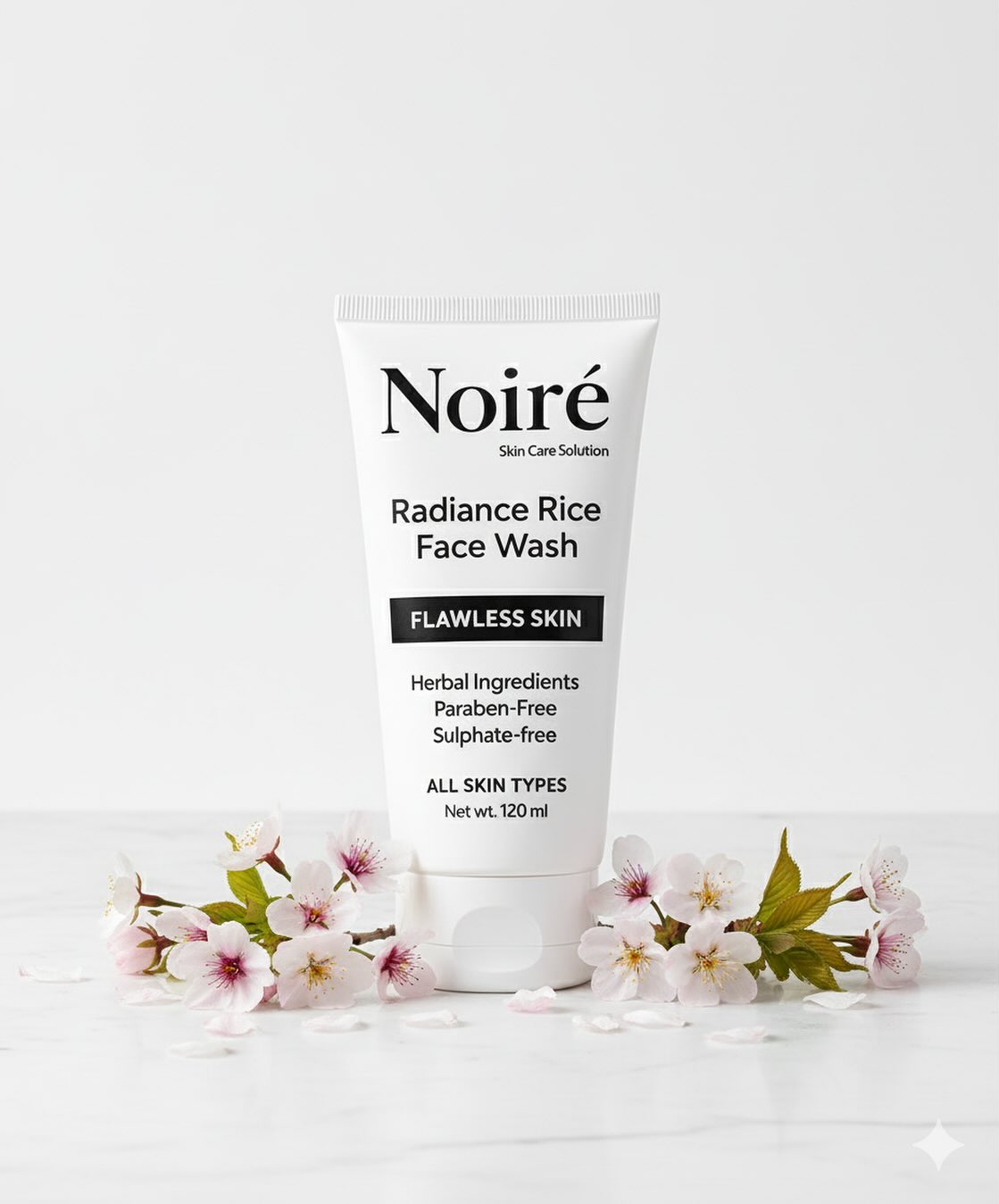 Noiré Radiance Rice face wash Gentle & Soothing